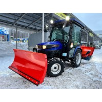 Снегоуборочный трактор Farmtrac ATOM 26 с кабиной, отвалом и щеткой